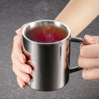 Tasse Isotherme Double Paroi en Acier Inoxydable – Mug Anti-Brûlure avec Couvercle et Poignée pour Café, Thé, Bureau et Voyage