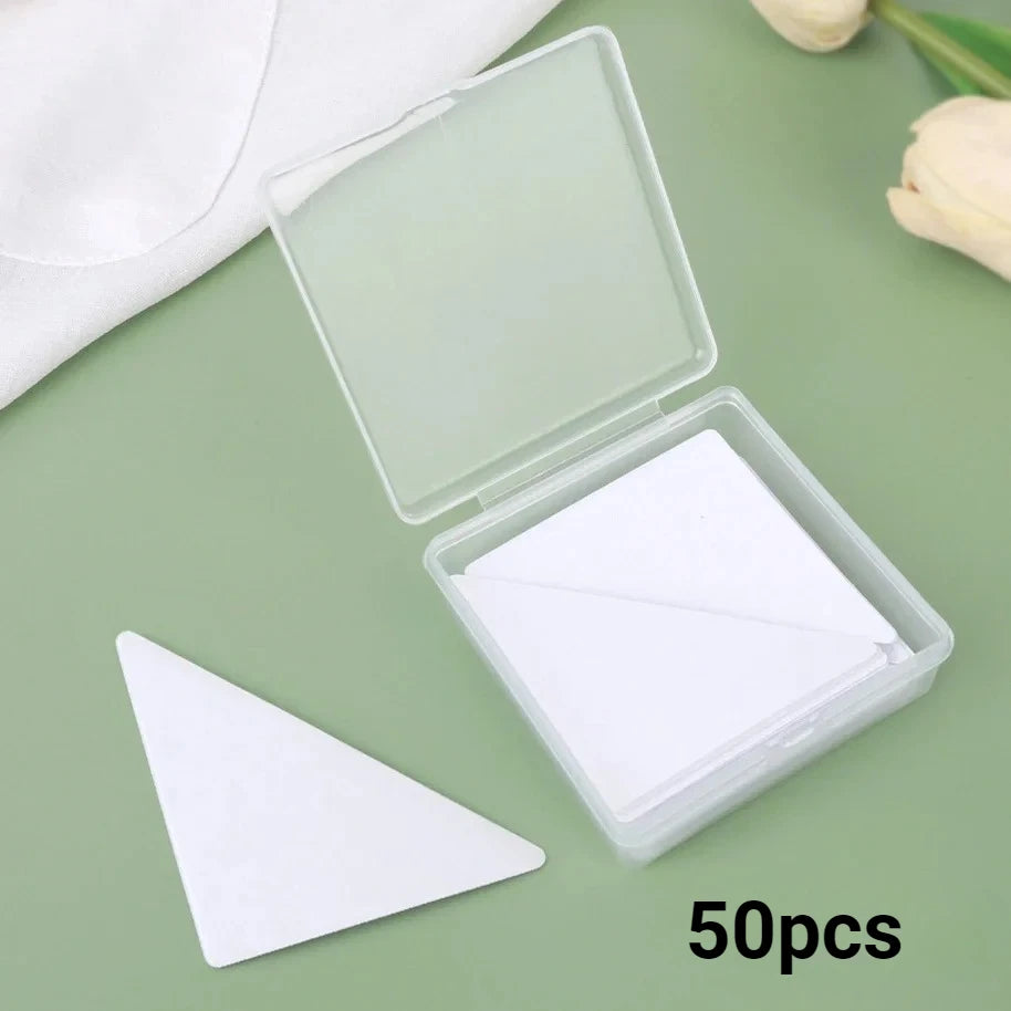 Lot de 50 Patchs Auto-Adhésifs Invisbles pour Col de Chemise et Polo – Maintenez un Col Impeccable