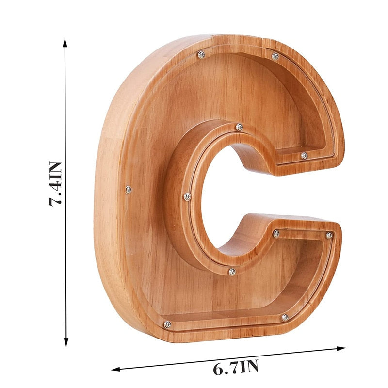 Tirelire en forme de lettre et en bois
